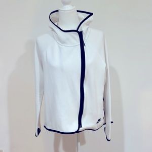 Nike fleece size large, full zip hoodie with two zip side pockets. Used & lovef